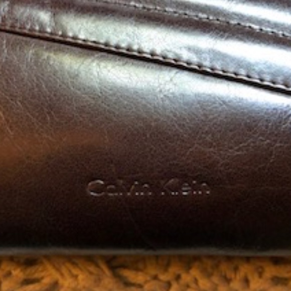 *HOST PICK* Calvin Klein Retro Chain Strap Purse *NEW* - Picture 3 of 6